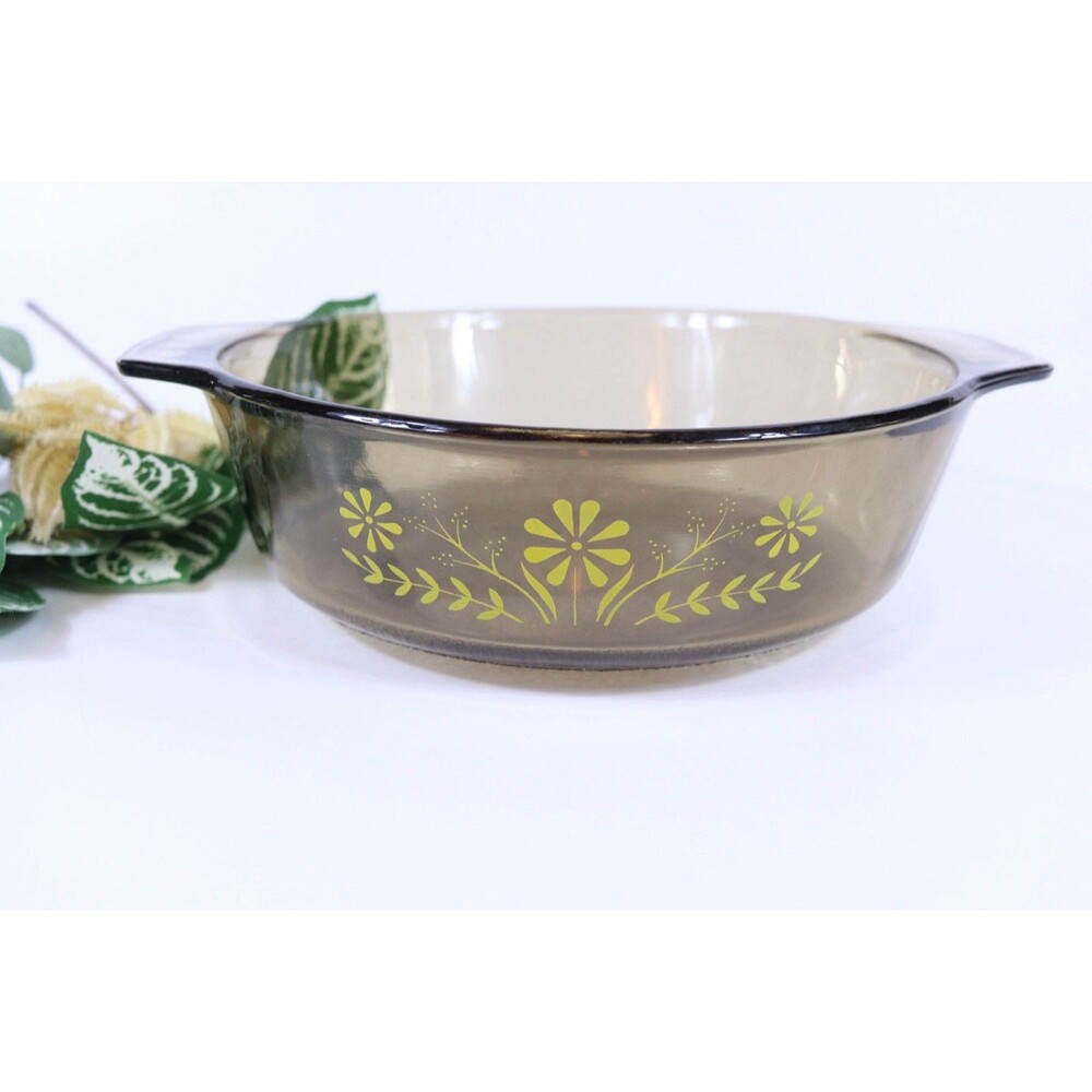 Vintage Glasbake Round Amber Casserole Dish 1.5 QT Yellow Daisy 8.5”